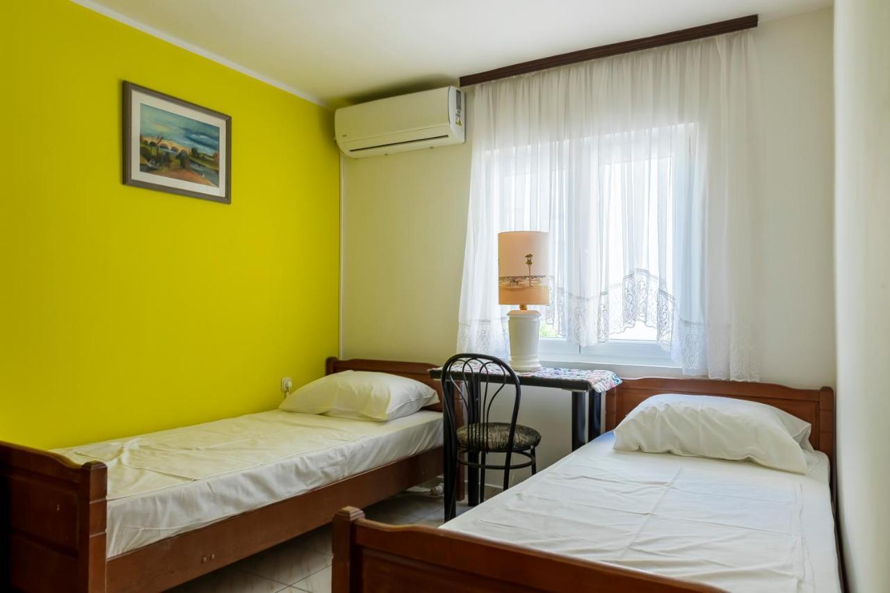 Apartments Mikulic โรกอซนิซา ภายนอก รูปภาพ